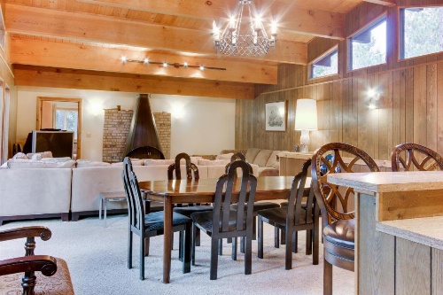 Chamberlands Cabin image 6